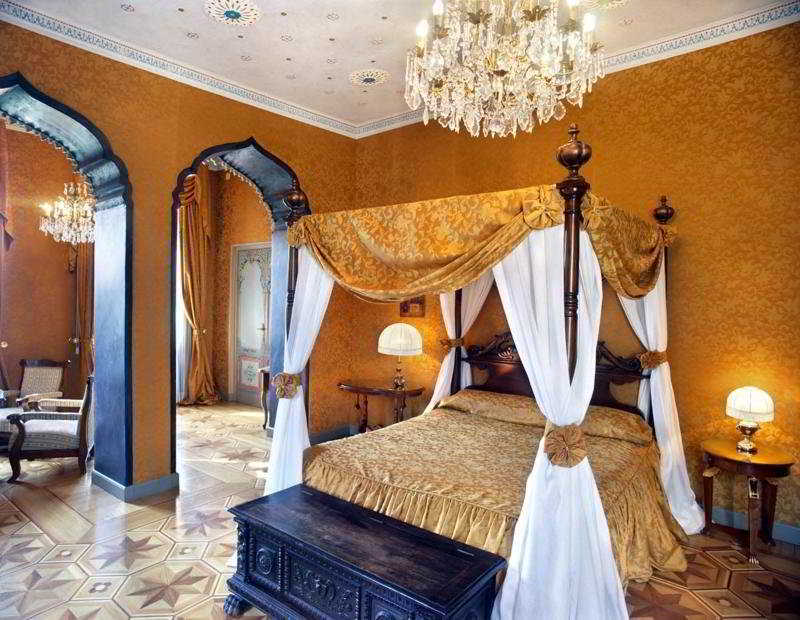 Relais & Chateaux Villa Crespi Orta San Giulio Bilik gambar